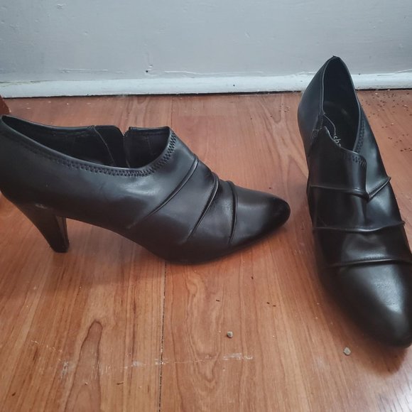 Ankle Boots - Picture 2 of 6